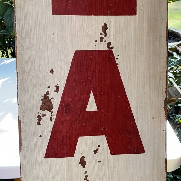 Pottery Barn Large Distressed and Rustic Wooden Peace Sign ☮️✌️🕊 - Picture 5 of 17